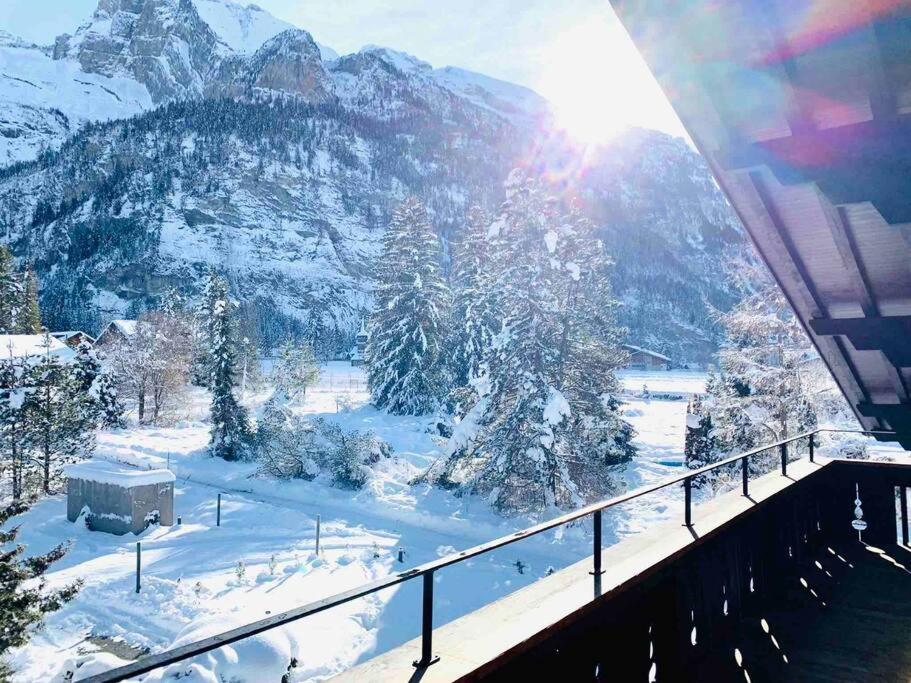 Unique Penthouse With Gallery And Mountain View カンデルシュテッグ エクステリア 写真