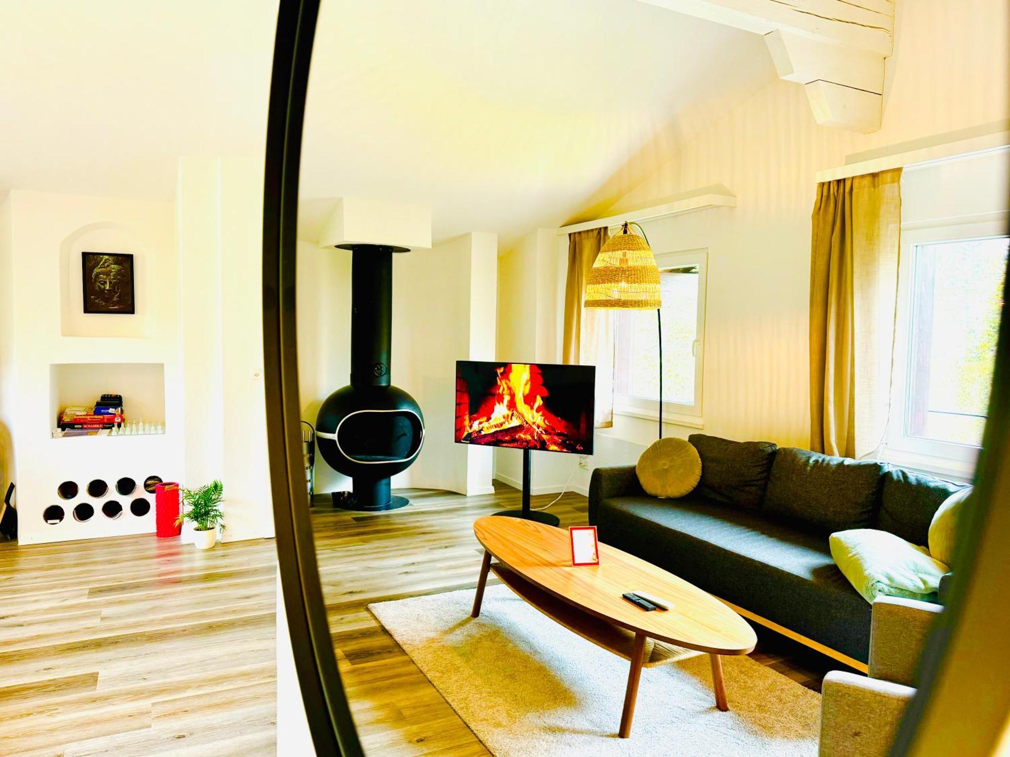 Unique Penthouse With Gallery And Mountain View カンデルシュテッグ エクステリア 写真