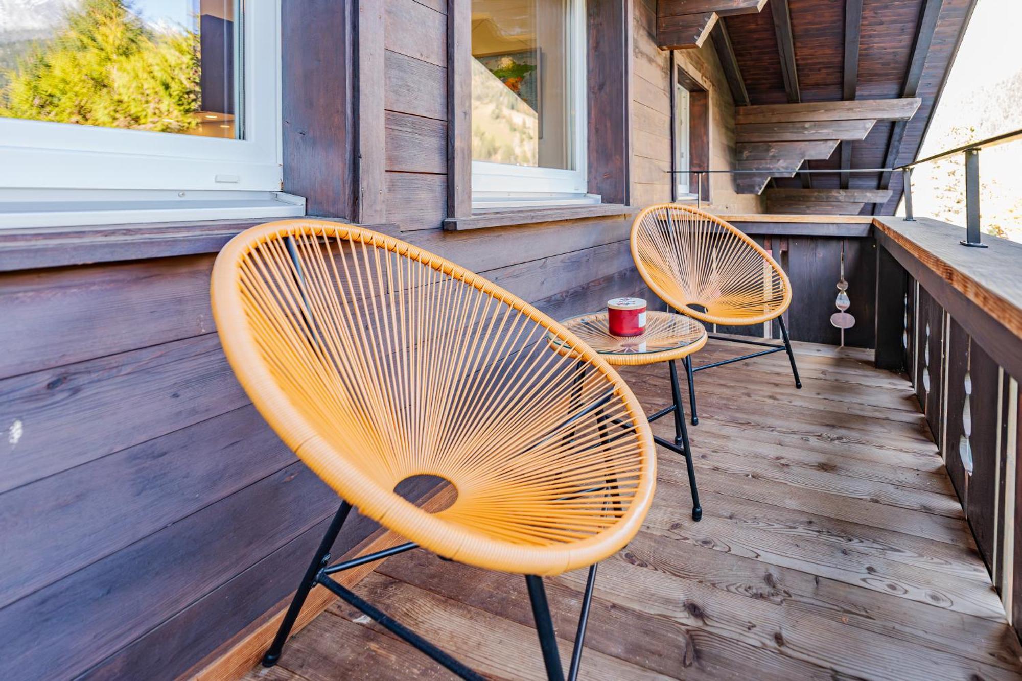Unique Penthouse With Gallery And Mountain View カンデルシュテッグ エクステリア 写真