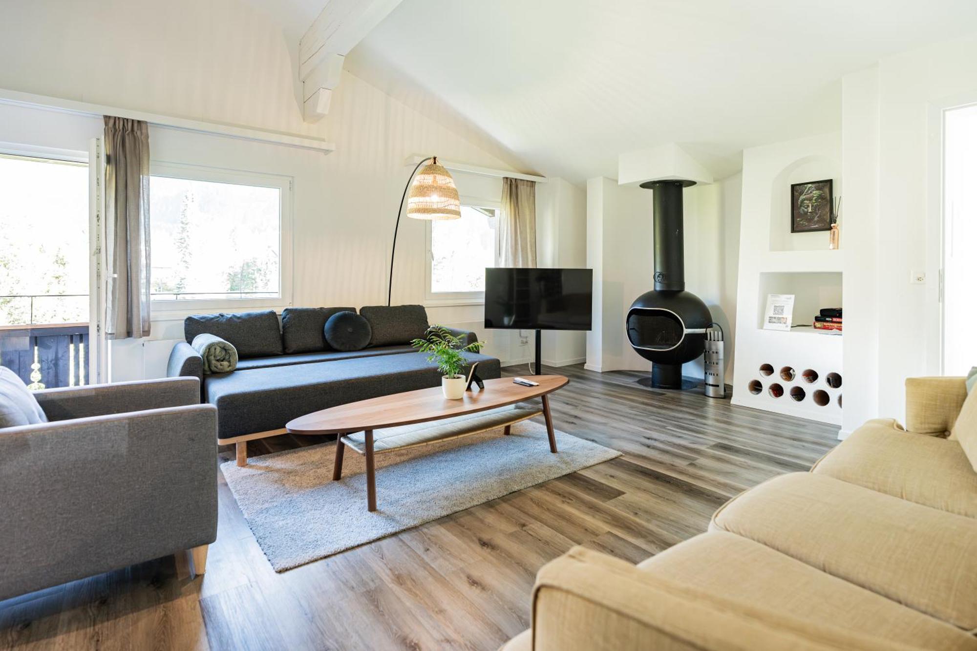 Unique Penthouse With Gallery And Mountain View カンデルシュテッグ エクステリア 写真
